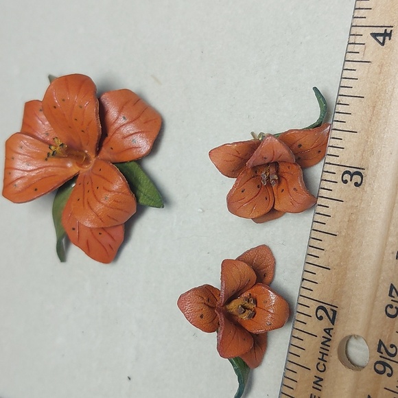 Leather Lily Flower Brooch | Hand-Painted Floral Pin Earring Set - Picture 7 of 7